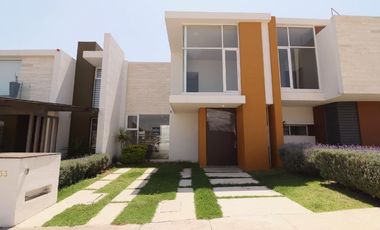 CASA NUEVA EN VENTA EN MORELIA, ZONA ALTOZANO.