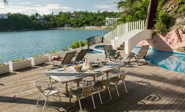 CASA A PIE DE PLAYA EN MANZANILLO