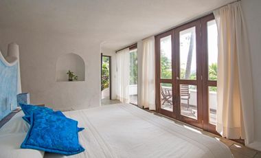 CASA A PIE DE PLAYA EN MANZANILLO