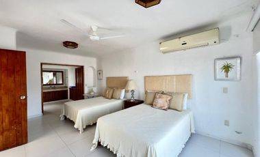 CASA CON VISTA AL MAR EN LA PENINSULA DE SANTIAGO EN MANZANILLO