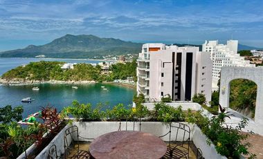 CASA CON VISTA AL MAR EN LA PENINSULA DE SANTIAGO EN MANZANILLO