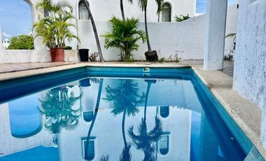 CASA CON VISTA AL MAR EN LA PENINSULA DE SANTIAGO EN MANZANILLO
