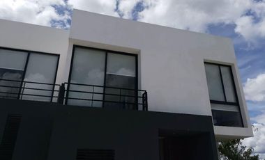 Casa en Venta, Zibata