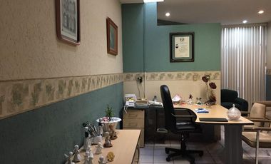 Consultorio en Venta, en La Capilla