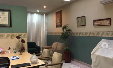 Consultorio en Venta, en La Capilla