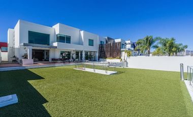 Casa amueblada en Balcones de Juriquilla