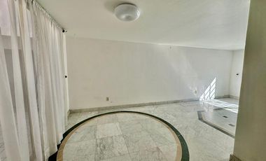 CASA EN VENTA EN SANTA MONICA