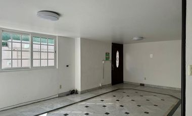 CASA EN VENTA EN SANTA MONICA