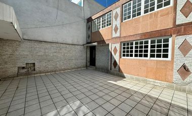 CASA EN VENTA EN SANTA MONICA