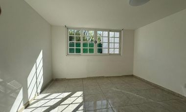 CASA EN VENTA EN SANTA MONICA