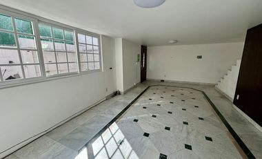 CASA EN VENTA EN SANTA MONICA