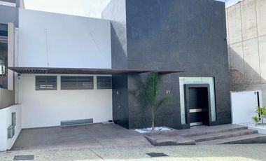 Casa en Venta en Lomas de Bellavista, Atizapán, Vila Sol