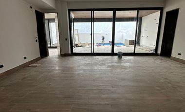 Las fincas casa contemporánea nueva con acabados de lujo en 32,990,000
