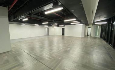 Local comercial en renta  en Trebol Park San Pedro Garza Garcia
