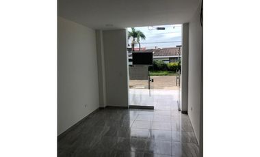 SE ARRIENDA OFICINA