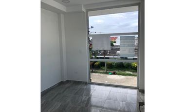 SE ARRIENDA OFICINA