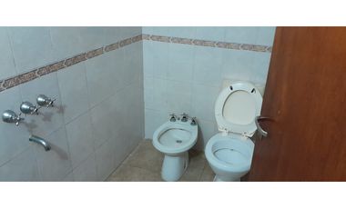 Casa  y Gapón Interno. Bv Oroño 5851  A