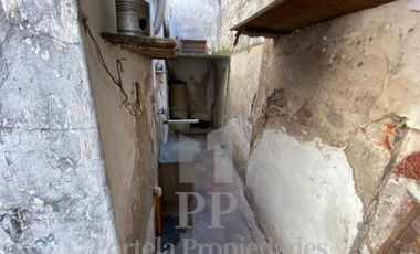 CASA A RECICLAR PROPIEDAD VALOR LOTE HAEDO NORTE