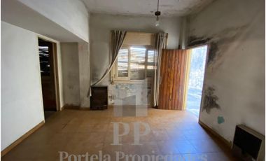 CASA A RECICLAR PROPIEDAD VALOR LOTE HAEDO NORTE