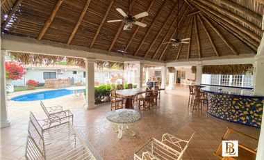 ALQUILER DE VILLA DE PLAYA EN CORONADO (2)