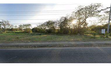 TERRENO COMERCIAL / VIA PRINCIPAL / 1.4 HECTAREAS / CHITRE