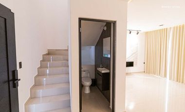 CASA REMODELADA EN ZONA COUNTRY