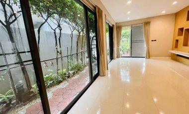 4 Bedroom House for sale at Private Nirvana Residence East