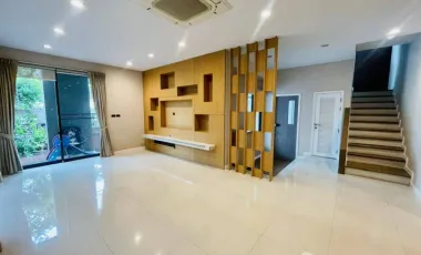 4 Bedroom House for sale at Private Nirvana Residence East
