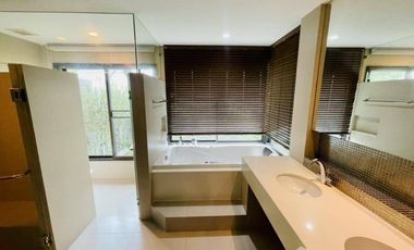 3-story detached house for sale Private Nirvana Residence