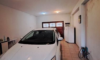 Chalet en venta en Bernal Oeste
