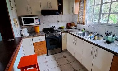 Chalet en venta en Bernal Oeste