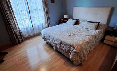 Chalet en venta en Bernal Oeste