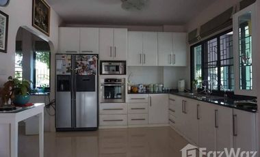 4 Bedroom House for sale at Koolpunt Ville 9