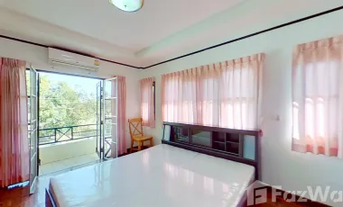 Score a Sick 3-Bed Haymaker: Come Experience Methini Hill Place
