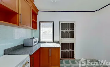 Score a Sick 3-Bed Haymaker: Come Experience Methini Hill Place