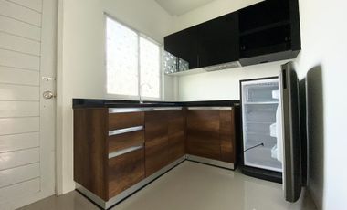 2 Bedroom House for sale at 99 Avenue