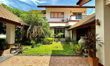 Large secure house and 2nd house close to city & malls