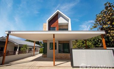 3 Bedroom House for sale in Saraphi, Chiang Mai