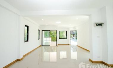 3 Bedroom House for sale in Saraphi, Chiang Mai