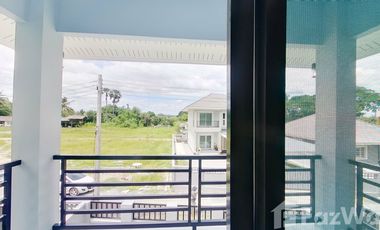 4 Bedroom House for sale in Chomphu, Chiang Mai