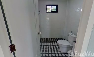 4 Bedroom House for sale in Chomphu, Chiang Mai
