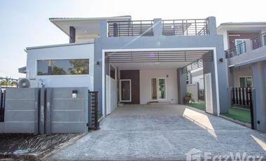 4BR House w/ Private Pool: Sansaran Mod Chic, Nong Khwai