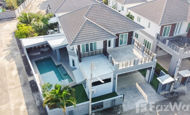 4BR House w/ Private Pool: Sansaran Mod Chic, Nong Khwai