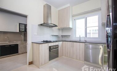 4BR House w/ Private Pool: Sansaran Mod Chic, Nong Khwai