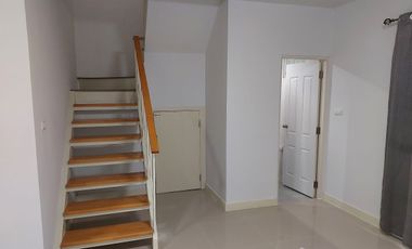 3 Bedroom Townhouse for sale in Lat Sawai, Pathum Thani