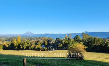 Gran parcela  y casa de campo con vista a volcanes lago Puyehue