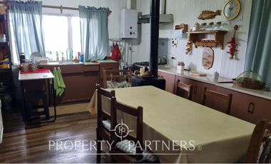 Gran parcela  y casa de campo con vista a volcanes lago Puyehue