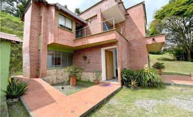 Casa campestre en Venta Loma del Escobero Envigado