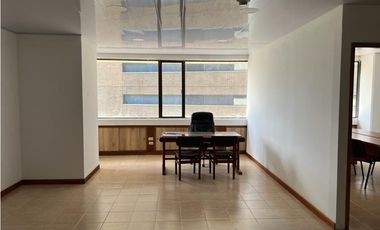 Oficina en Venta Cerca Parque del Poblado Medellin