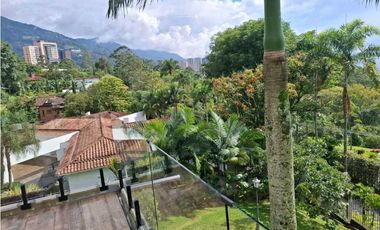 Casa campestre en Venta El Poblado Medellin